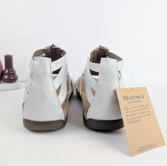 NWT BearPaw Layla II White Metallic Sandals (Size: 9 Wide) - Picture 9 of 10